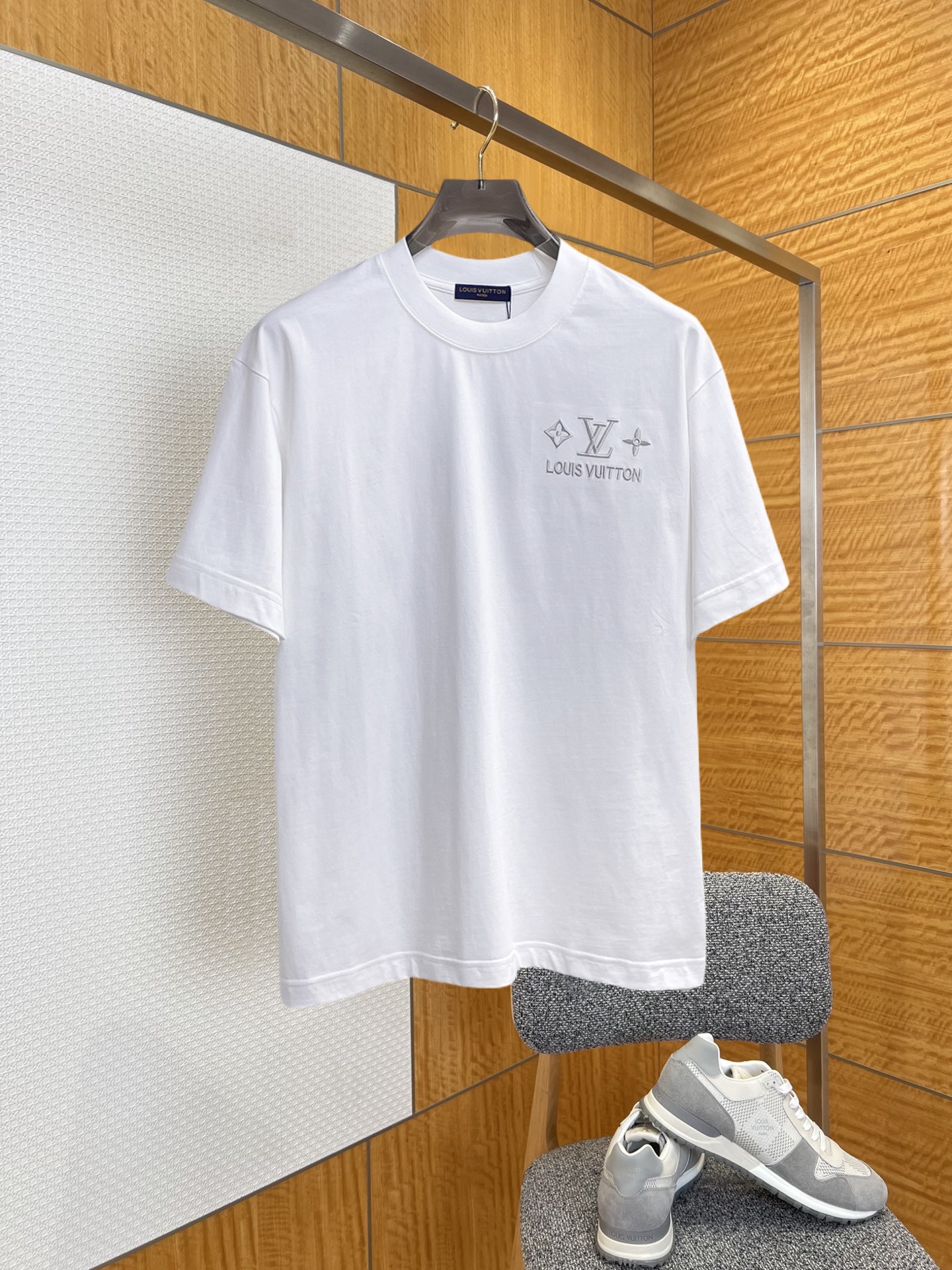 short sleeves
